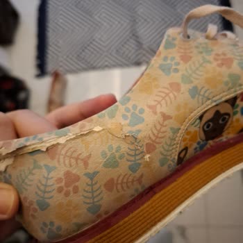 Dogo Ayakkabının Kısa Sürede Soyulması Ve Dikişlerinin Açılması Hayal Kırıklığı Yarattı