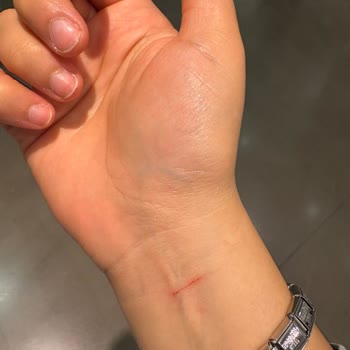 Mağaza Personelinin Saygısız Ve Saldırgan Davranışı