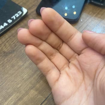 Aymira Koçaklı Bağcılar Şubesi'nde Kötü Manikür Deneyimi