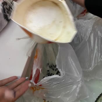 Geç Teslimat Ve Soğuk Köfte Sorunu