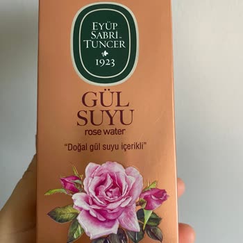 Eyüp Sabri Tuncer Gülsuyu Yüzümde Tahrişe Ve Kızarıklığa Sebep Oldu