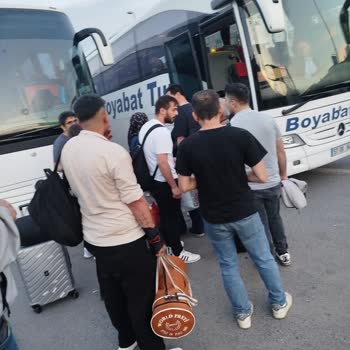 Büyük İstanbul Otogarı | Esenler Otobüs Otogara Girmedi, Yolcular Trafikte Tehlikeye Atıldı!