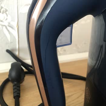 Philips Ütüde Oluşan Çatlaklar Ve Servis Mağduriyeti