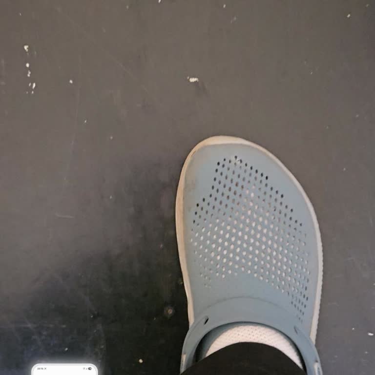 Тамки Crocs быстро испортились