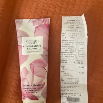 Bozuk Ve Farklı Yapıda Vücut Losyonunu İade Edemiyorum