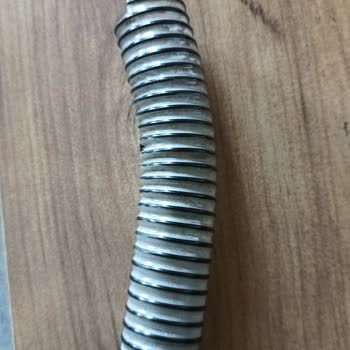 Garantili Üründe Hortum Yırtıldı, Servis Ücret Talep Ediyor