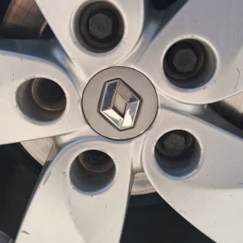 Eksik Bijon Ve Bilye Sesiyle Riskli Araç Teslimatı