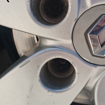 Eksik Bijon Ve Bilye Sesiyle Riskli Araç Teslimatı