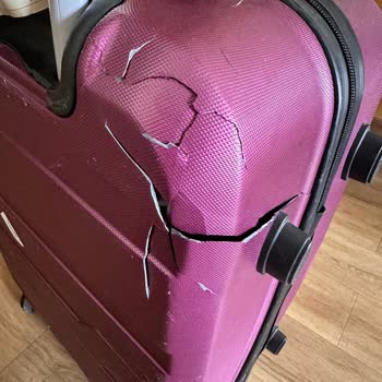 Mein Koffer wurde bei Anadolu Jet auf dem Flug nach Zypern beschädigt