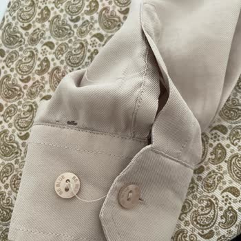 Kısa Sürede Yırtılan Gömlek Hayal Kırıklığı Yaşattı