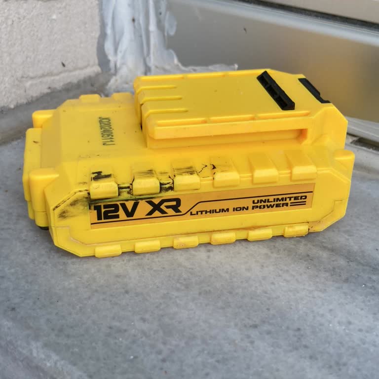 Assur Şarjlı Cihazın Bataryası Tehlike Yarattı, Müşteri Hizmetleri İlgisiz Kaldı