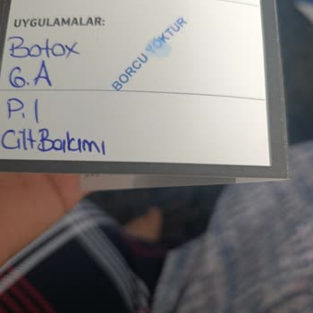 Botoks Sonrası Memnuniyetsizlik Ve İlgisiz Yaklaşım
