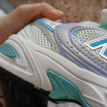 @realsneakers.tr Aldığım Spor Ayakkabıda Defo Olduğu Halde Kabul Etmediler