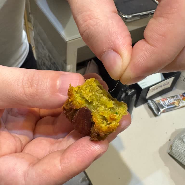 Kurabiyeden Kıl Çıkması Hayal Kırıklığı Yarattı