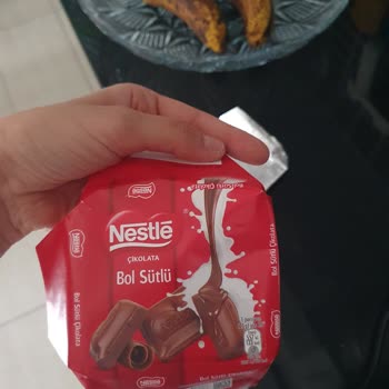 Çikolatanın İçinden Sinek Çıkması Nedeniyle Yaşanan Hijyen Sorunu