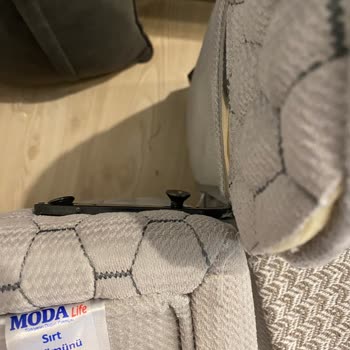 Koltuk Takımında Kurulum Hatası Nedeniyle Yırtılma Ve Müşteri Hizmetlerine Ulaşamama