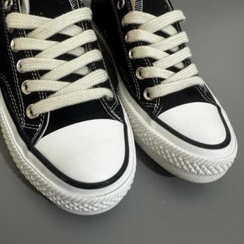 Aldığım Ayakkabının Sol Teki Kusurlu, İade Talebime Dönüş Yapılmıyor