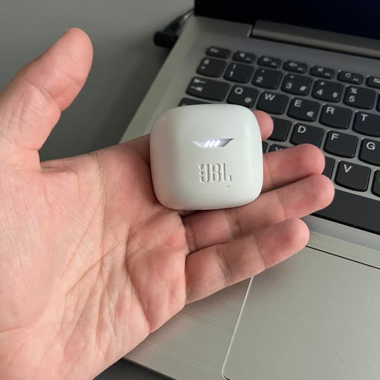 Kulaklık Kutusunda Bağlantı Kesilmiyor, Ses Gelmeye Devam Ediyor