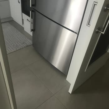 Bosch Buzdolabında Tekrarlayan Kapak Göçükleri Ve Garanti Sorunları Yaşadım