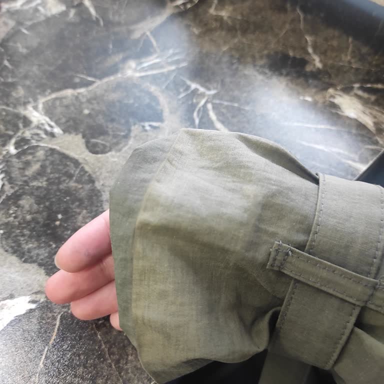 Manuka Trençkotun Rengi Hızla Soldu, Sorumluluk Alınmadı