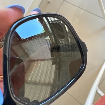 Garanti Süresinde Gözlükte Film Parçalanması Ve Yetersiz Destek