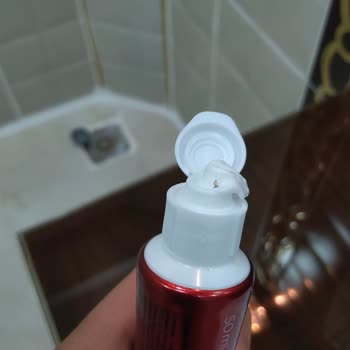 Colgate Optic White Ürününde Böcek Çıkması Şoku