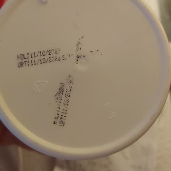 Migros'tan Alınan Tarihi Geçmiş Krem Cildimde Ciddi Sağlık Sorununa Yol Açtı