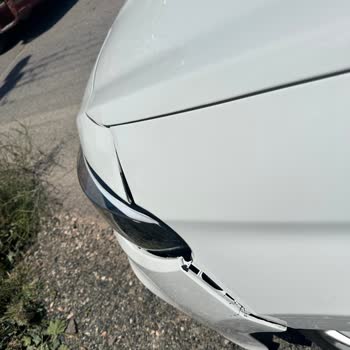 Sixt Kırık Ve Hasarlı Araç, İlgisiz Hizmet Ve Haksız Fatura