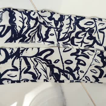 Aldığım Tulum Ve Bluzlar Hem Boyadı Hem De İade Sürecinde Mağaza Mağdur Etti