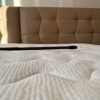 Yatakta Kısa Sürede Çökme Ve Değişim İçin Ücret Talebi