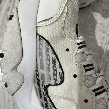 Ayakkabı Tamiri İçin Gönderdiğim Ürünlerime Yetersiz Hizmet Ve İlgisizlik