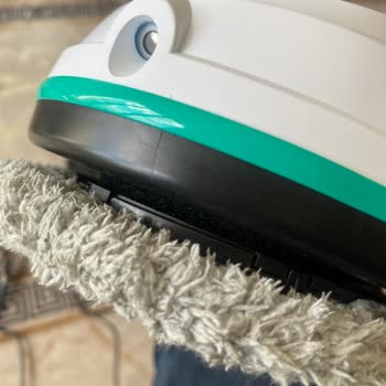 Servisten Kırık Ve Arızalı Dönen Cam Silme Robotu Şoku