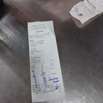 BİM'den Aldığım Tavuk Bayat Ve Bozuk Çıktı, Tutanak Tutuldu