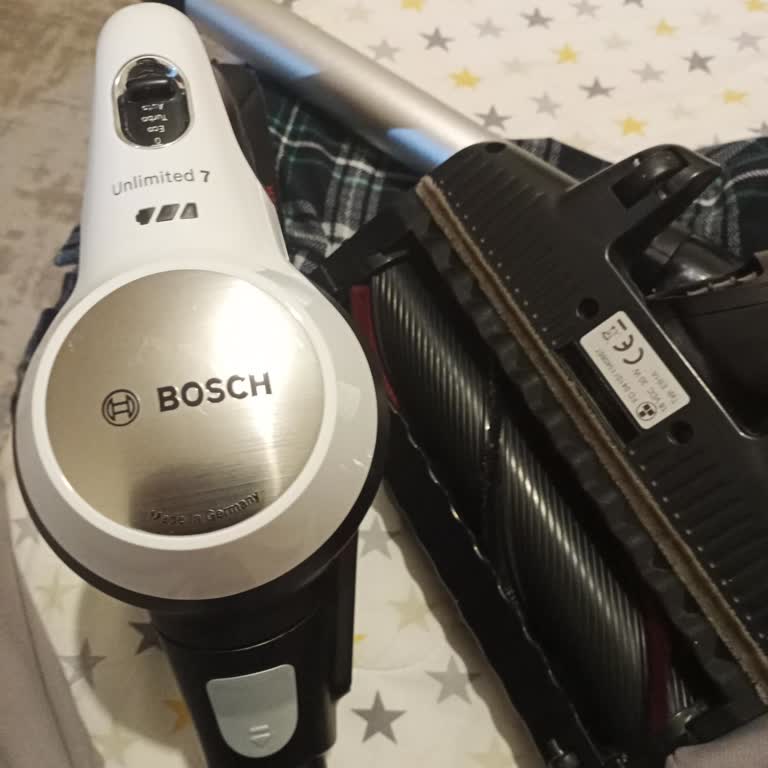 Bosch Unlimited 7 Dikey Süpürge Başlık Arızası Ve Temizlik Sorunu