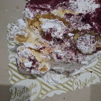 Sipariş Edilen Pastanın Dağılmış Ve Farklı Gelmesi Sonrası İade Sorunu