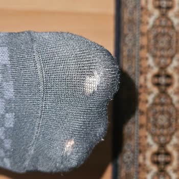 Aldığım Çoraplar Kısa Sürede Eridi Mağaza Çözüm Sunmadı