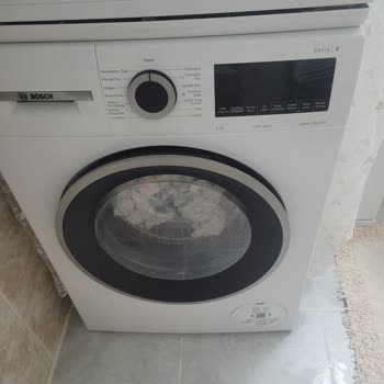 Bosch Çamaşır Makinesi Kapak Contasından Su Sızıntısı Ve Yetersiz Servis Hizmeti