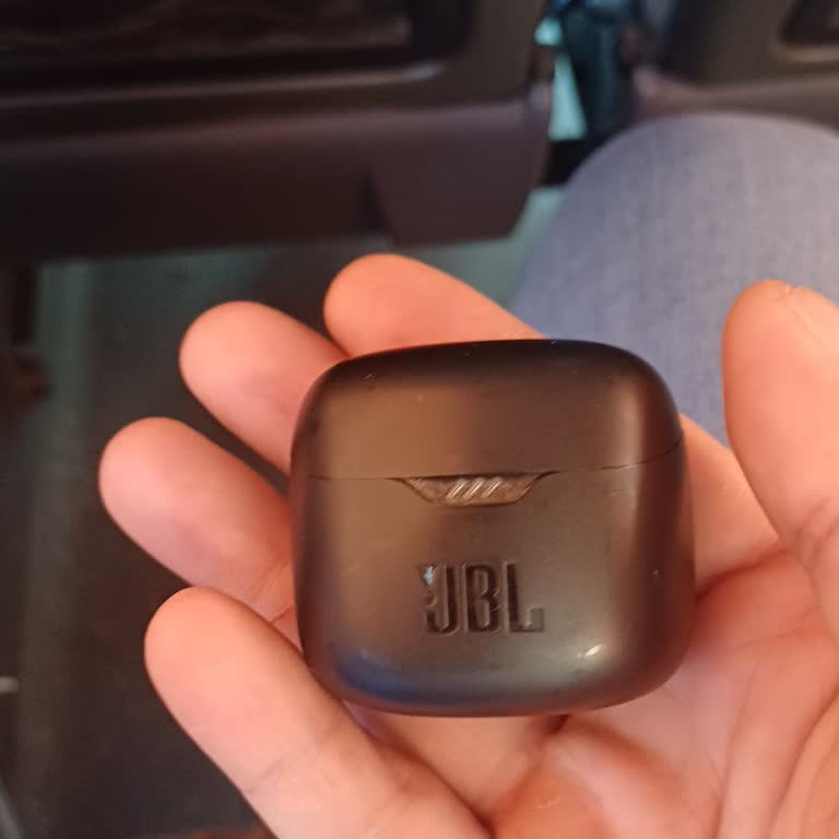 JBL Tune Flex Kulaklıkta Devam Eden Şarj Ve Bağlantı Sorunu, Garanti Çözüm Sunmadı