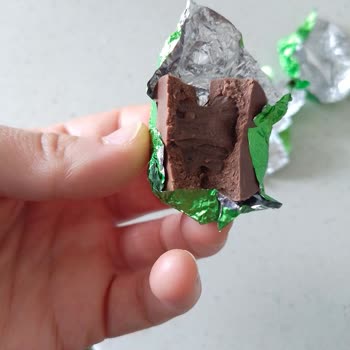 Antep Fıstıklı Çikolatada Fıstık Hayal Kırıklığı