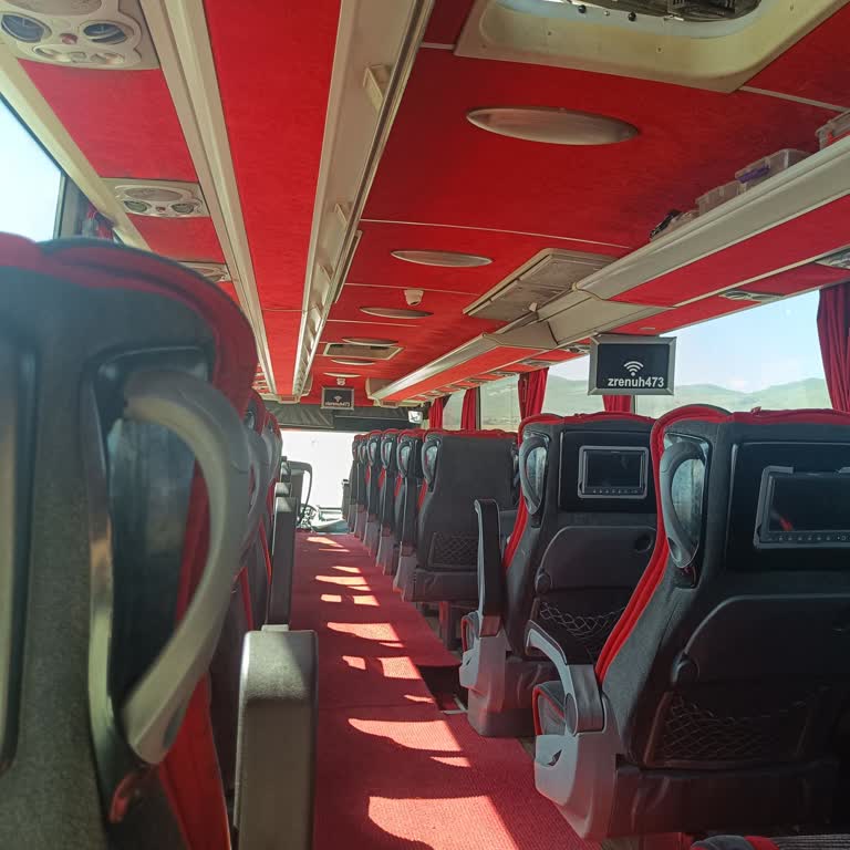 Eski Ve Konforsuz Otobüslerle Uzayan Yolculuk Çilesi