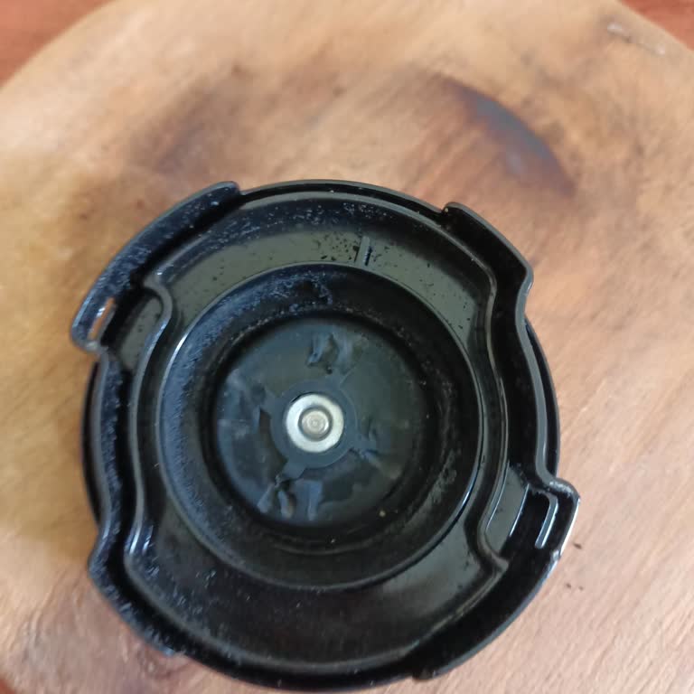 Kiwi Shake Blenderın Dişlisi Kırıldı, Yedek Parça Ve Müşteri Hizmeti Yok