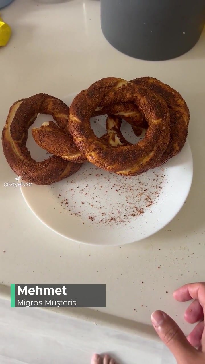 Migros Taş Gibi Simit Getiriyor! videonun kapak resmi