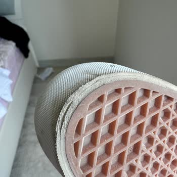 Kusurlu Ürünü Geri Alamıyor, İletişim Yok