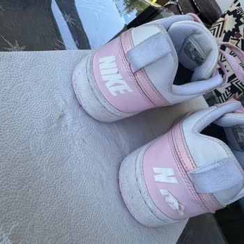 Kısa Sürede Yıpranan Ayakkabı Ve Yetersiz İnceleme Süreci