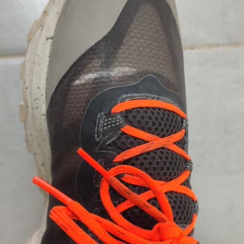 Ayakkabı Dünyası'ndan Alınan Ayakkabının Kısa Sürede Yırtılması Ve İlgisizlik