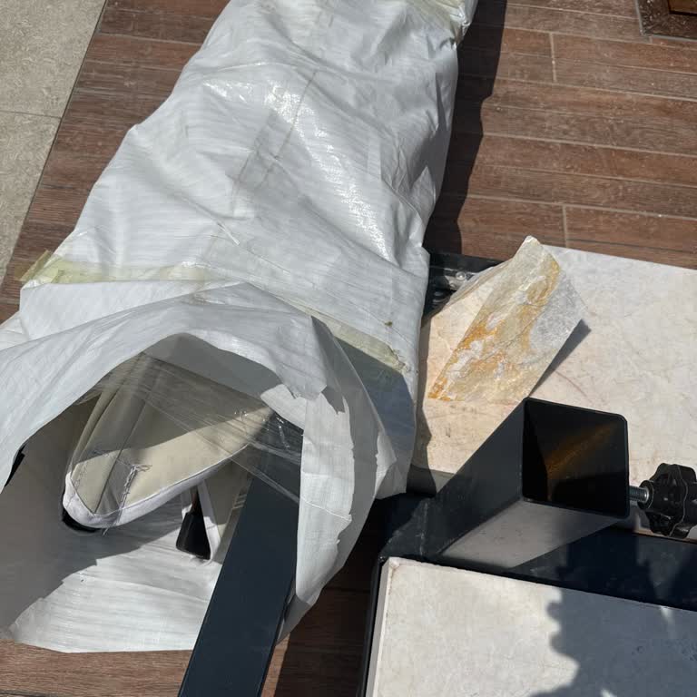 Yanlış Ve Hasarlı Ürün Teslimatı, İletişimsizlik Ve Nakliye Sorunu