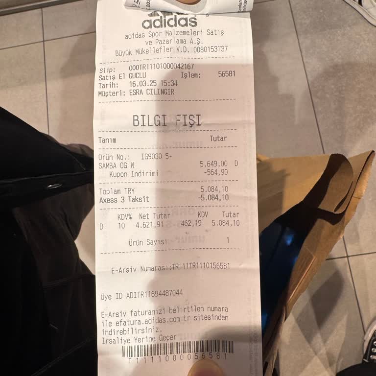 Adidas Samba Ayakkabıda Hızlı Deformasyon Ve İlgisiz Mağaza Yaklaşımı