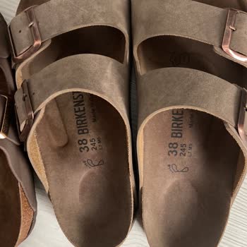 Hediye Terlikte Yanlış Numara Ve Değişim Sorunu: Profesyonellikten Uzak Hizmet