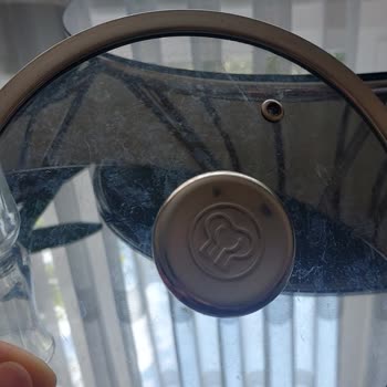 Bulaşık Makinesi Cam Eşyaları Buğulu Ve Lekeli Yıkıyor, Servis Çözüm Sunmuyor