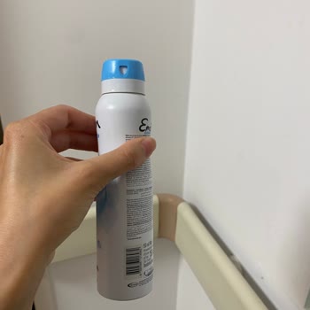 Emotion Deodorant Kendi Kendine Sıvı Kaçırıyor Şişeler Boşa Gidiyor